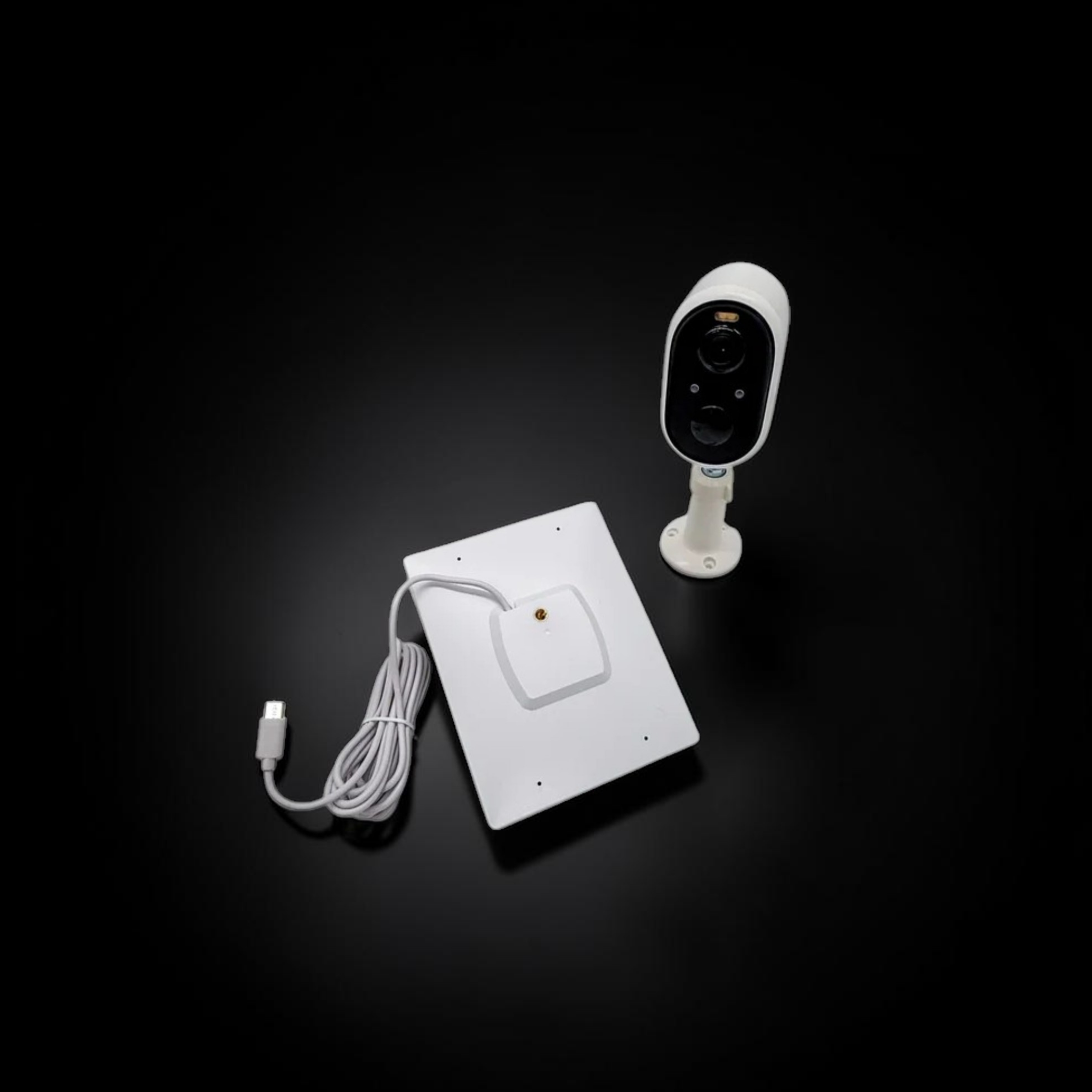 ISH039 Wireless outdoor camera with solar panel