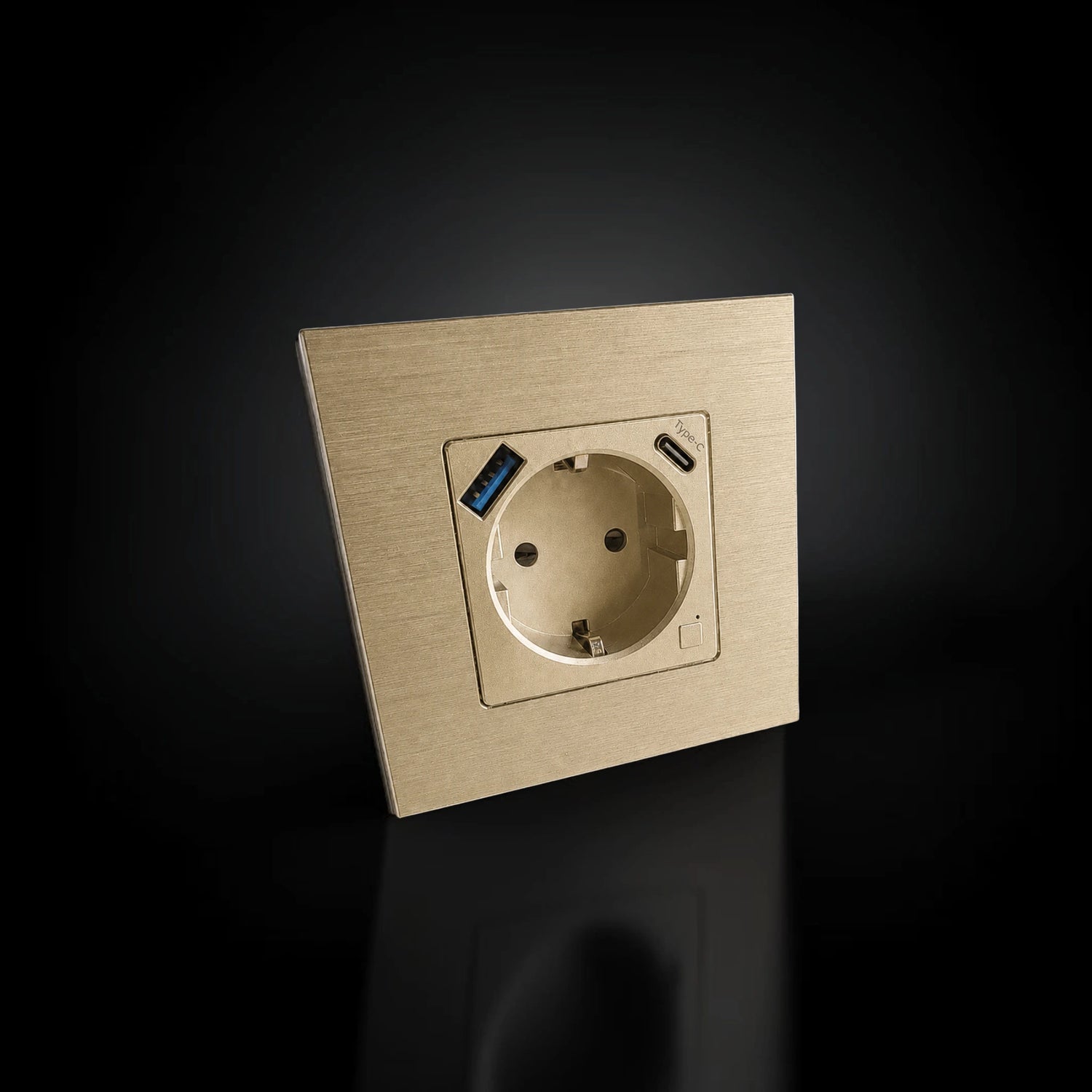 ISH060 Vienguba rozetė su aliuminio rėmeliu, USB-A ir Type-C jungtimis – Auksinė
