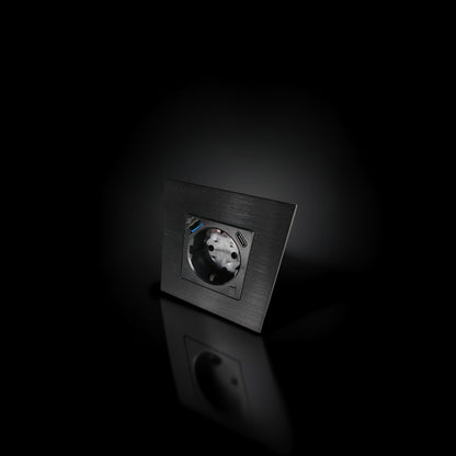 ISH060 Gniazdko pojedyncze z ramką aluminiową, porty USB-A i Type-C